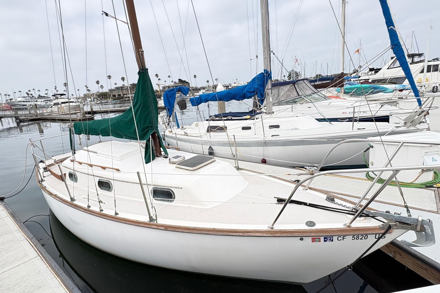 Cape Dory Cape Dory 26D
